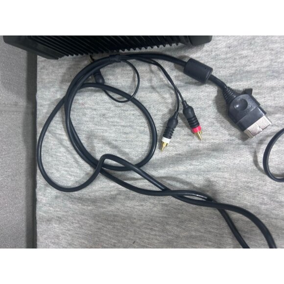 Microsoft Xbox 3 Console Set Fatty Duke With Controller Power Supply and AV Cabl - Picture 5 of 7